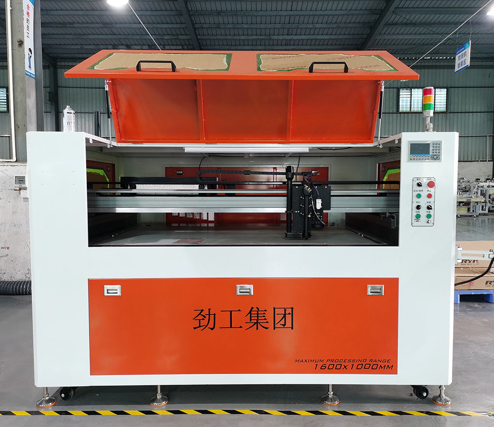 高效生产，轻松应对各种材料，IM网页版登录入口_IM(中国)大尺寸模切机IM网页版登录入口_IM(中国)助您一臂之力
